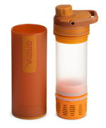 Senioren Hilfsmittel beim Wandern Wasserfilterflasche